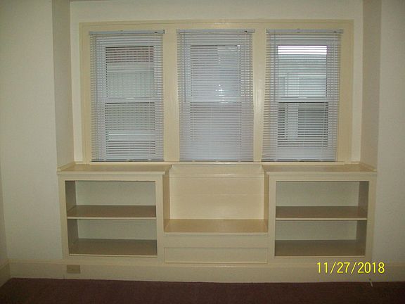 3rd image of 5014 E New York St
