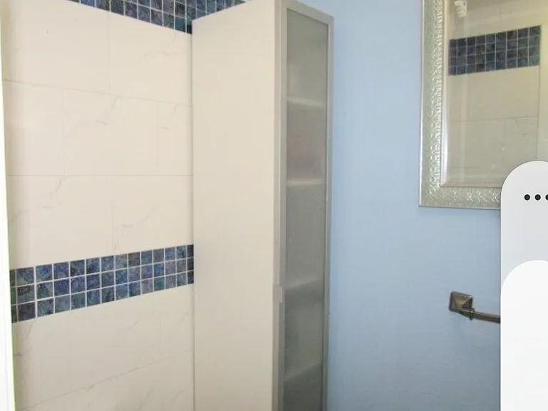Bathroom1