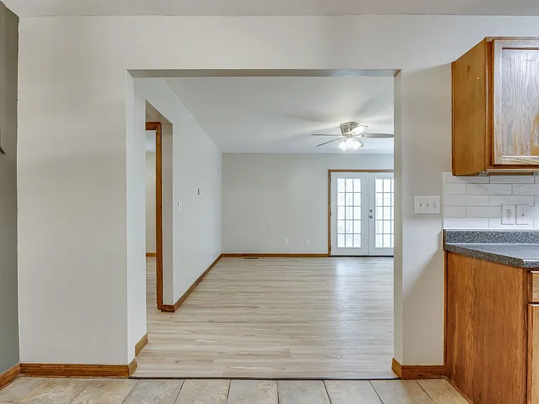 819 N Eagle Ln — Photo 15