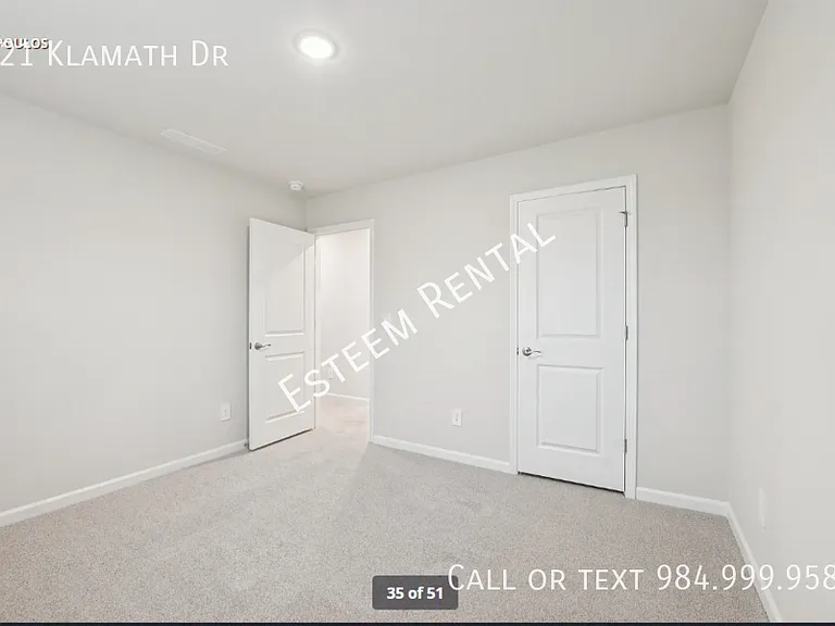 121 Klamath Dr — Photo 32