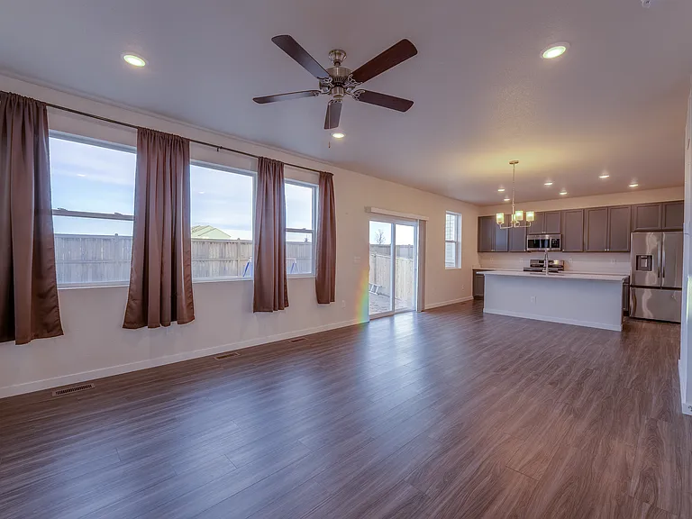 8172 Goldenray Pl — Photo 2