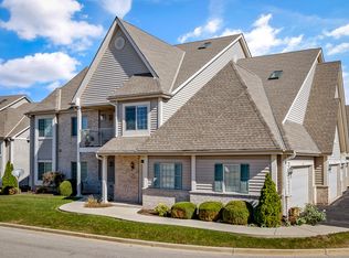 1355 Rose Ct APT 33, Waukesha, WI 53186