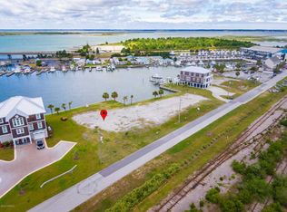 210 Radio Island Rd, Morehead City, NC 28557