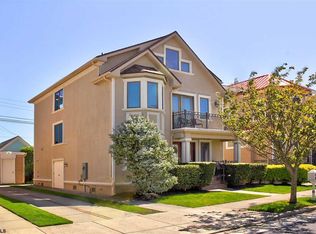 13 S Clermont Ave, Margate, NJ 08402