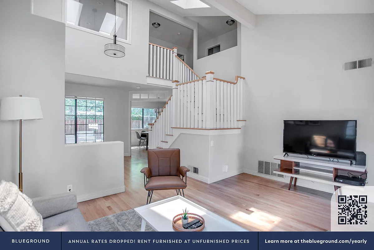 Living Room - 615 Gilbert Ave