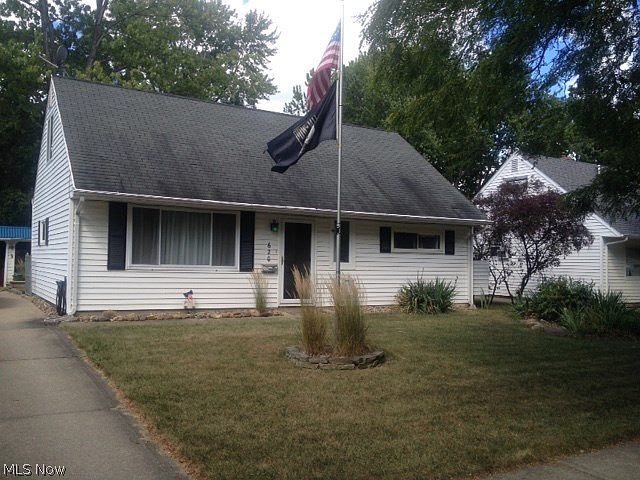 1st image of 620 Woodmere Dr