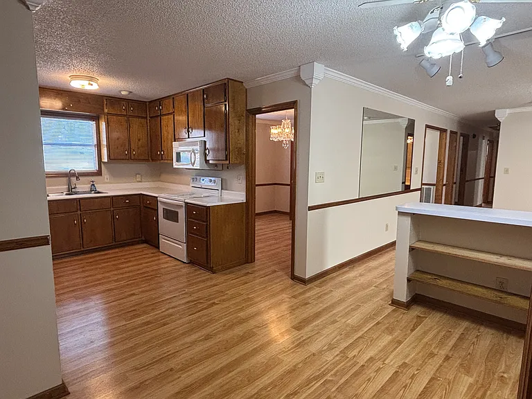 Kitchen with breakfast nook