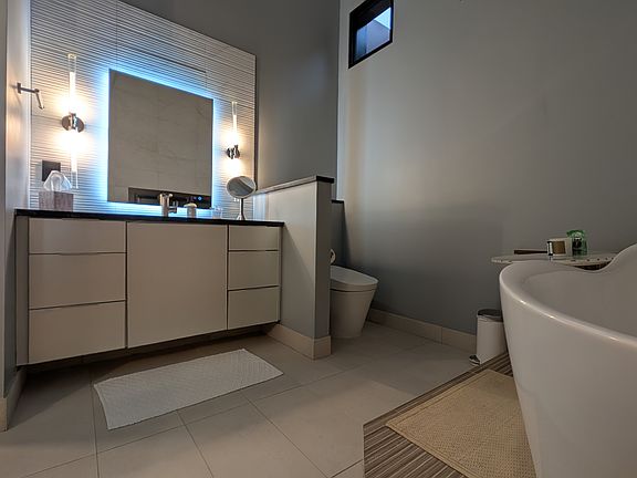 Very large master bath