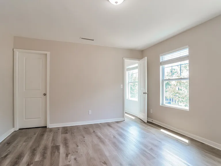 1048 Joselynn Dr — Photo 13
