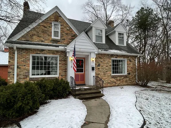 231 Prospect St, Vassar, MI 48768