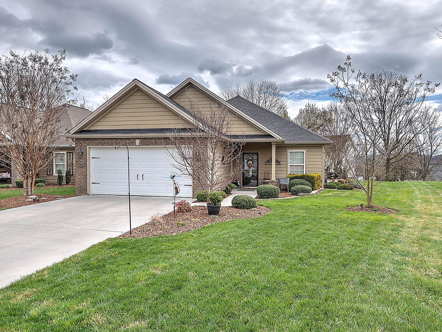 59 Dunham Cir, Johnson City, TN 37601 Zillow