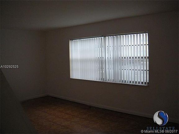 5th image of 15 Ann Lee Ln #15