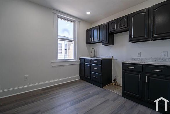 1st image of 2410 Wharton St Floor 2