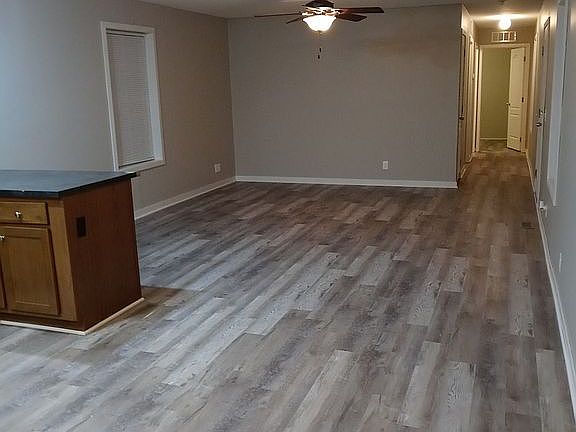 2nd image of 57253 Woodcreek #109