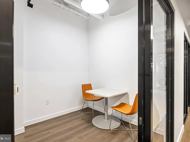 915 N Broad St #17-304 — Photo 22