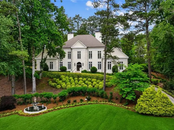 105 Wilderbluff Ct, Sandy Springs, GA 30328