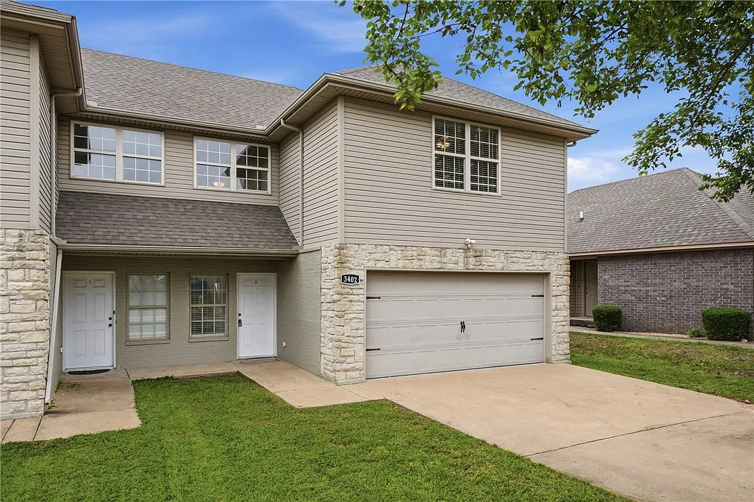 Building Photo - 3402 SW Windrift Ave #2