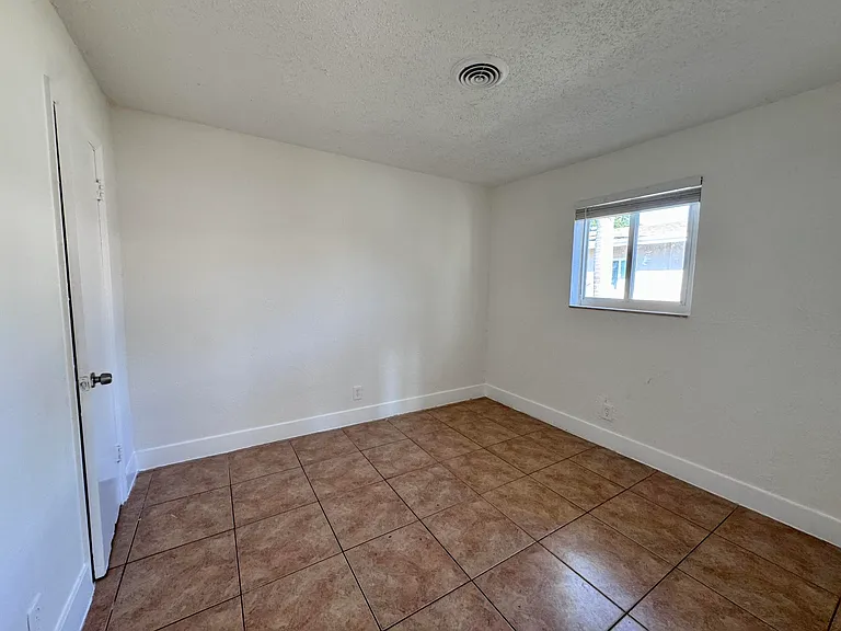 3101 NE 7th Ave #B — Photo 12