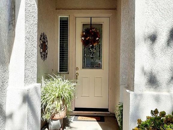 2nd image of 9413 Century Oaks Ln