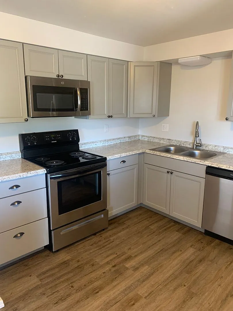 MP52 - 3123 E. Carlisle Ave — Photo 2