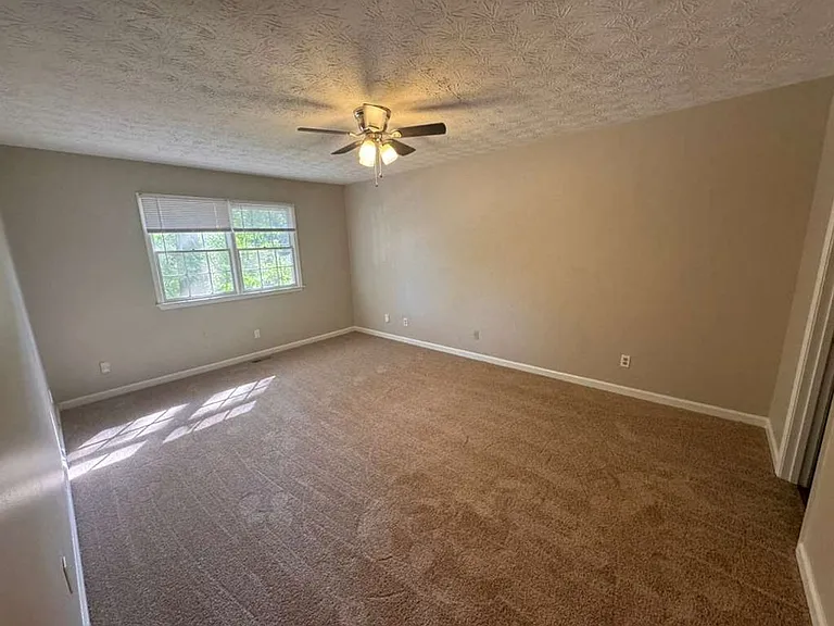 348 Freshman Dr — Photo 11