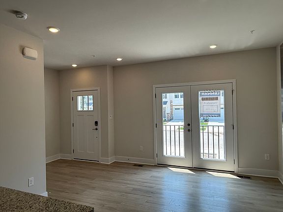 3rd image of 6839 Winterhill Ln