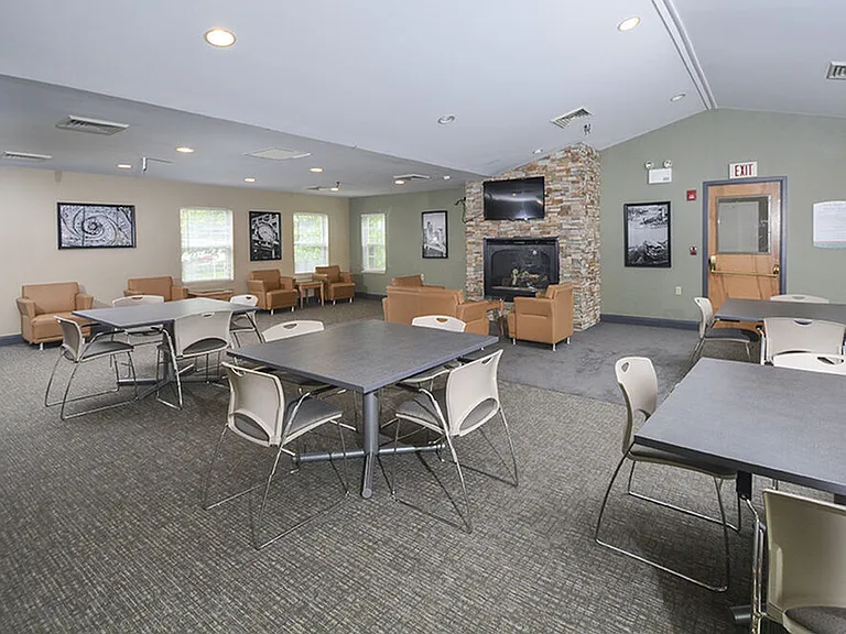 The Alden — Photo 17