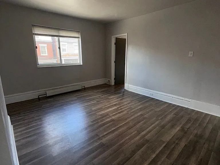 826 Collins St — Photo 10