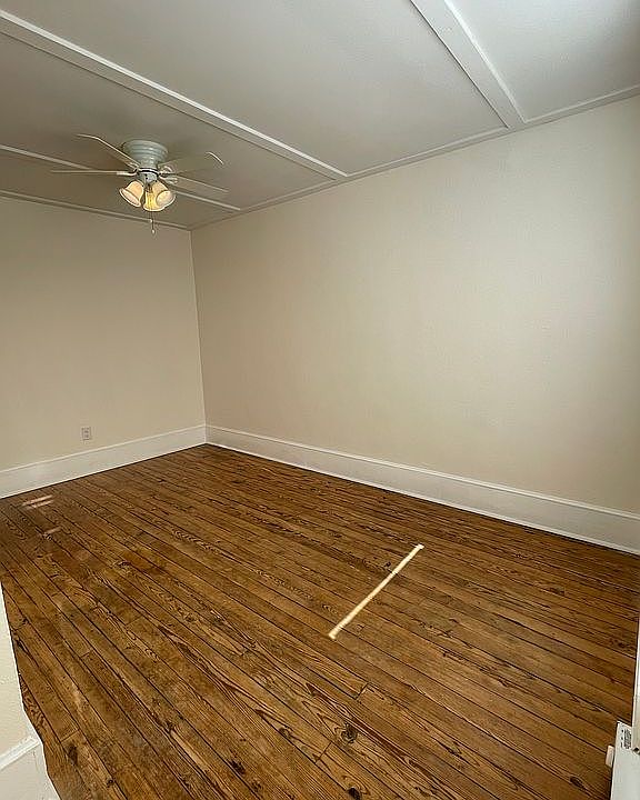 1st image of 824 W Front St