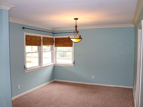 3rd image of 3037 Biltmore Ave