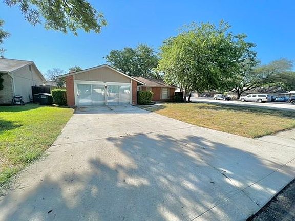 3rd image of 5802 Cliff Walk Dr