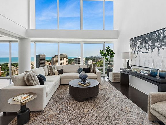 4th image of 1720 Maple Ave APT 2710