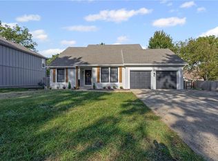 14831 S Homestead Dr, Olathe, KS 66062