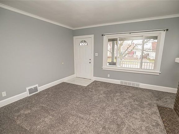 5th image of 7115 Velma Ave
