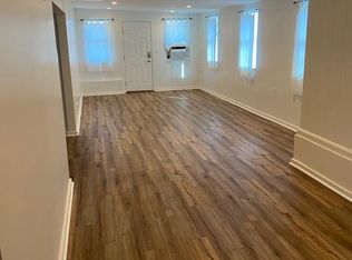 2136 Kamehameha Ave, Honolulu, HI 96822