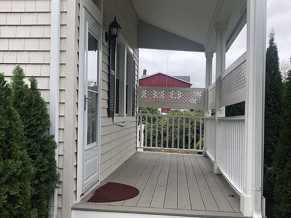 4th image of 497 Sycamore Ave
