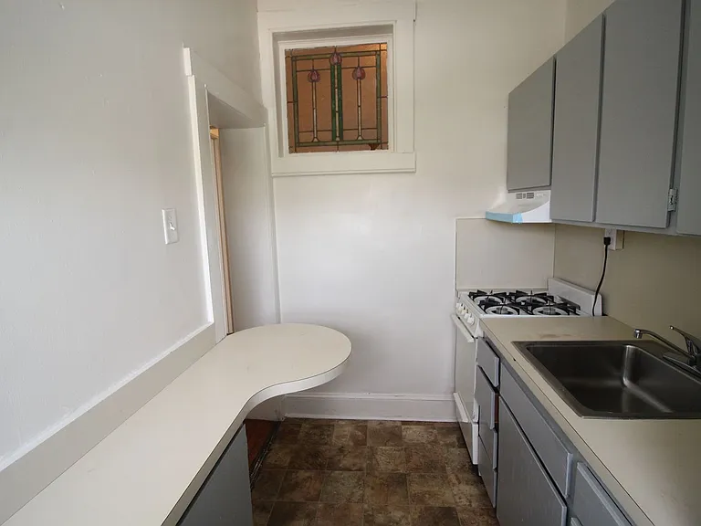 22 E Mt. Vernon Pl. — Photo 12