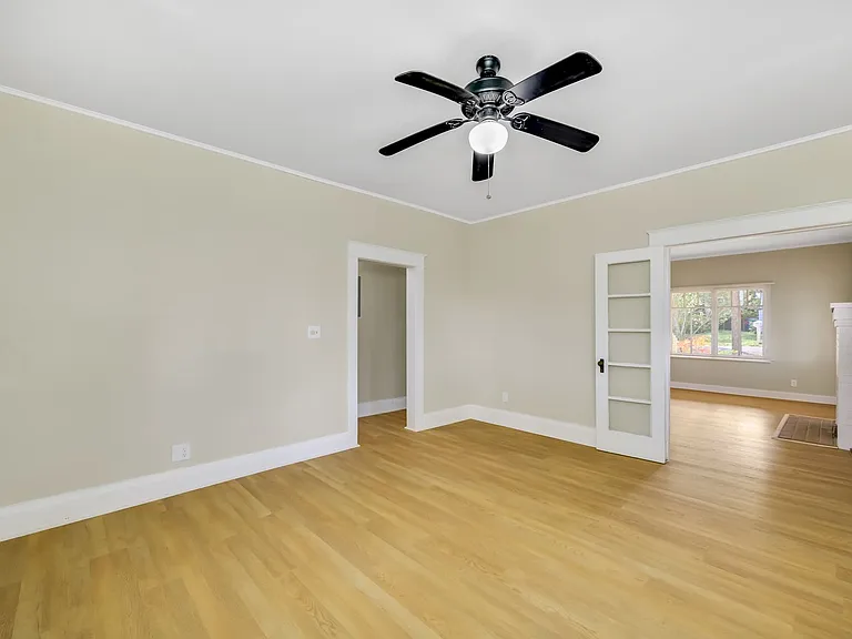 708 E Hollywood St — Photo 10