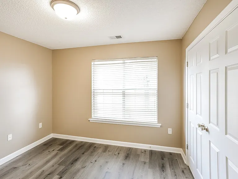 4941 Wemberley Dr — Photo 11