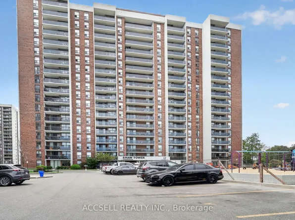 17 Knightsbridge Rd #1607, Brampton, ON L6T 3X9