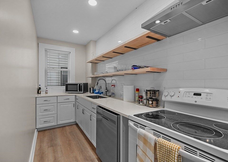 60 Harwood St, Lynn, MA 01902 Zillow