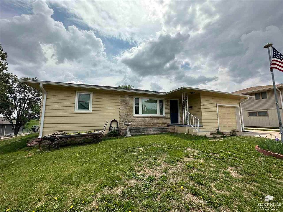 126 W 19th St, Concordia, KS 66901 MLS 20231340 Zillow