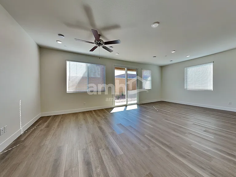 137 Nico Azalea Ln — Photo 7