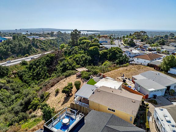 4th image of 3857 Cody St