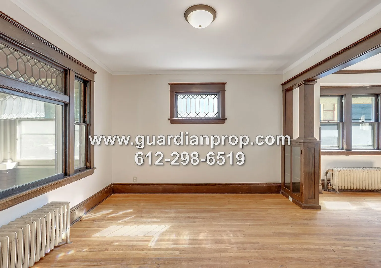 Large House in Hamline Midway Available October 1st, Original Woodwork, Updated Kitchen & Baths, ... — Photo 4