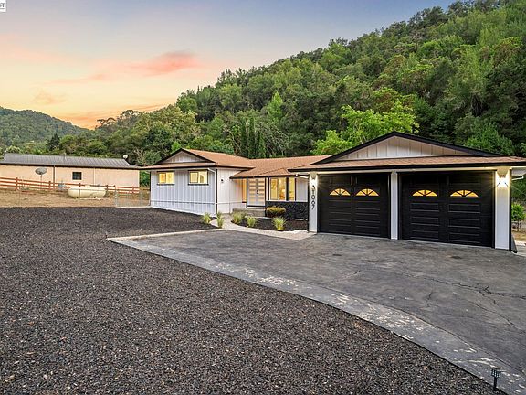 2nd image of 31067 Palomares Rd