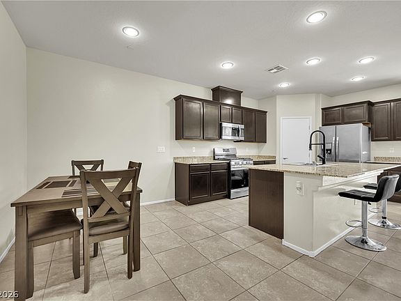 5th image of 4132 Juanita May Ave
