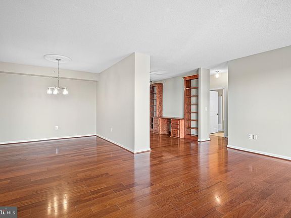 5th image of 19355 Cypress Ridge Ter Unit 210