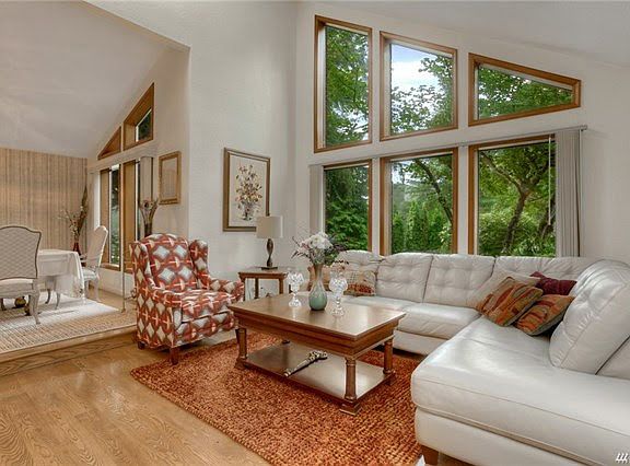 5th image of 16603 89th Ave E