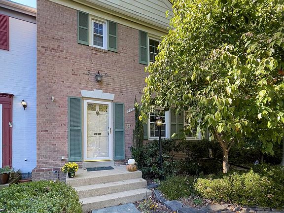 3rd image of 3200 Cambridge Ct